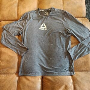 Reebok Men's XL Gray Long Sleeve Athletic Shirt